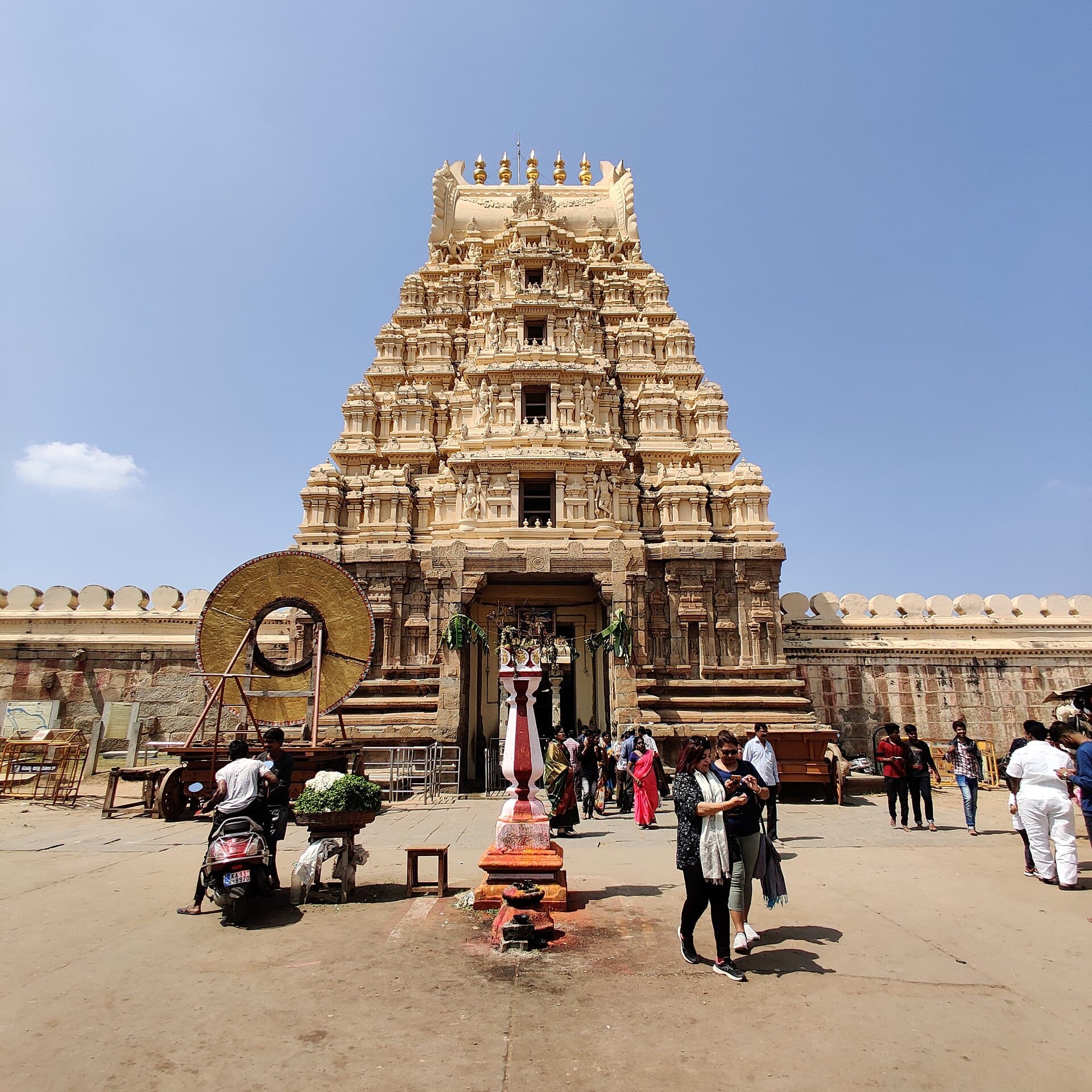 The tall carved gopuram and outer walls of the Ranganathaswamy temple at Srirangapatna.